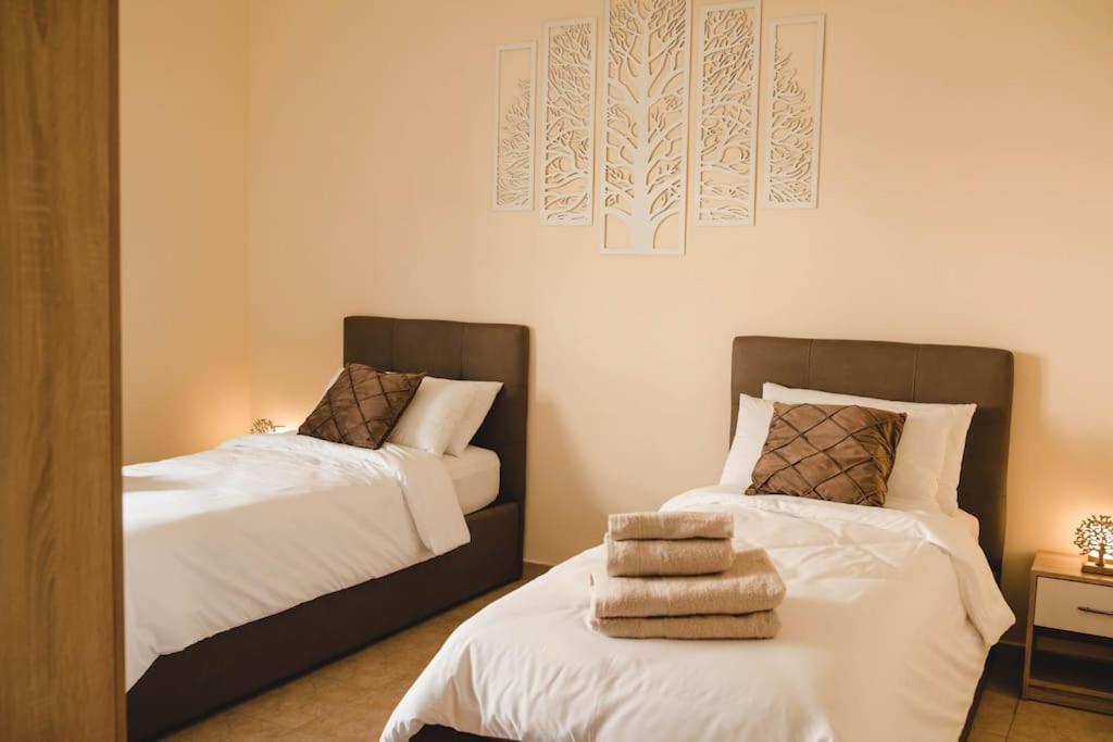 Artemide Apartment Montepaone Lido 外观 照片